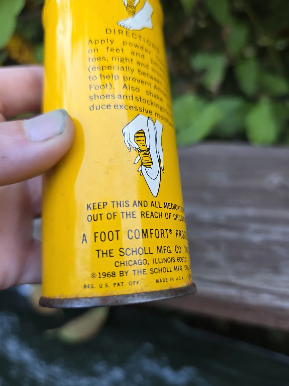 Dr. Scholl's Yellow Foot Powder for Daily Foot Care